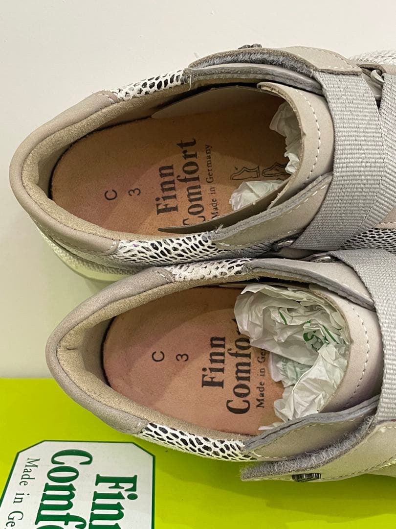新品・未使用 Finn Comfort グレー系 レディース靴 約22.7㎝