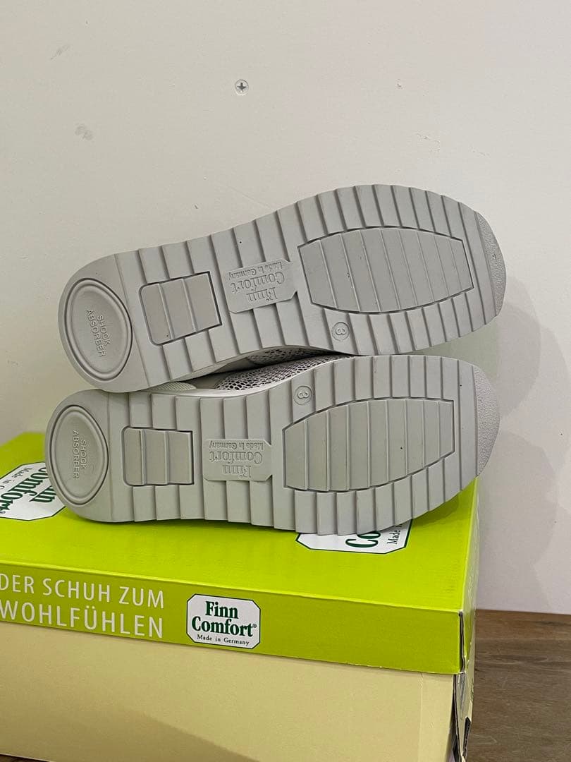 新品・未使用 Finn Comfort グレー系 レディース靴 約22.7㎝