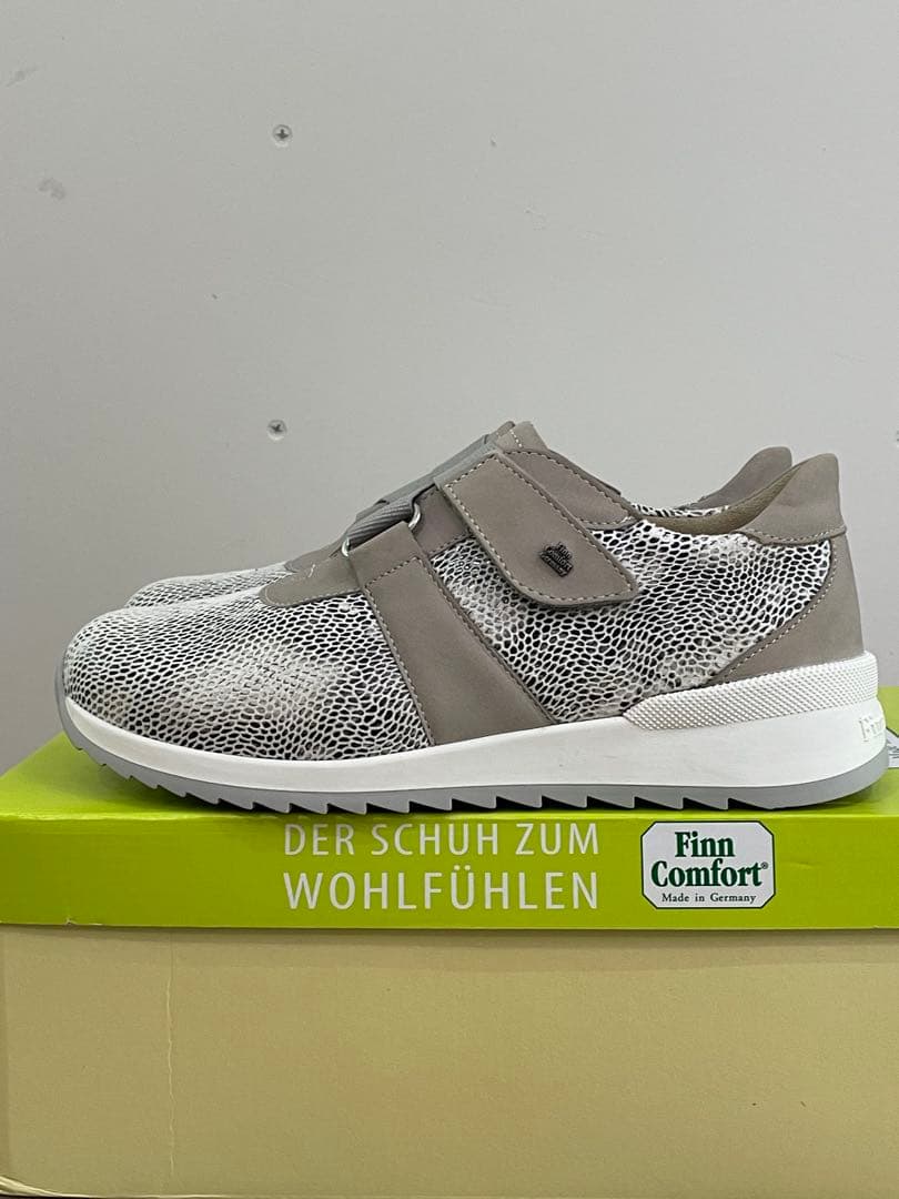 新品・未使用 Finn Comfort グレー系 レディース靴 約22.7㎝