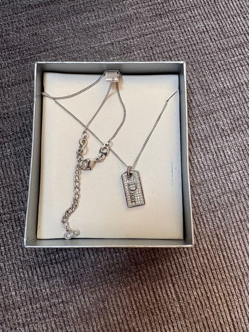 Dior ネックレス タグ 箱あり汚れあり