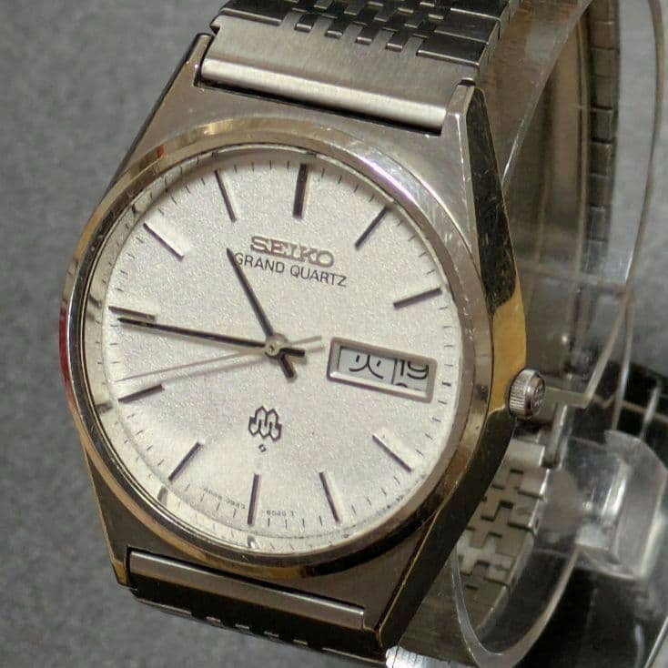 SEIKO GRAND QUARTZ アンティーク腕時計