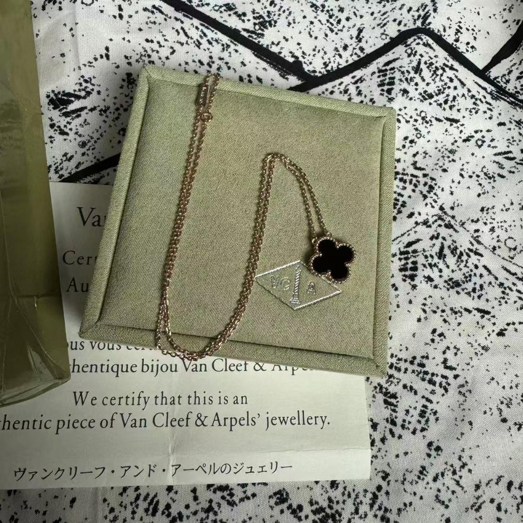 Van Cleef & Arpels 四つ葉のクローバーネックレス@3
