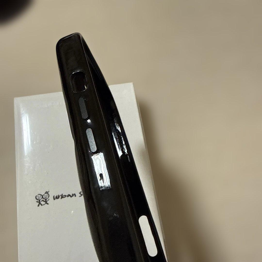 iPhoneアクセサリー Urban Sophistaction 16pro Polka Dots