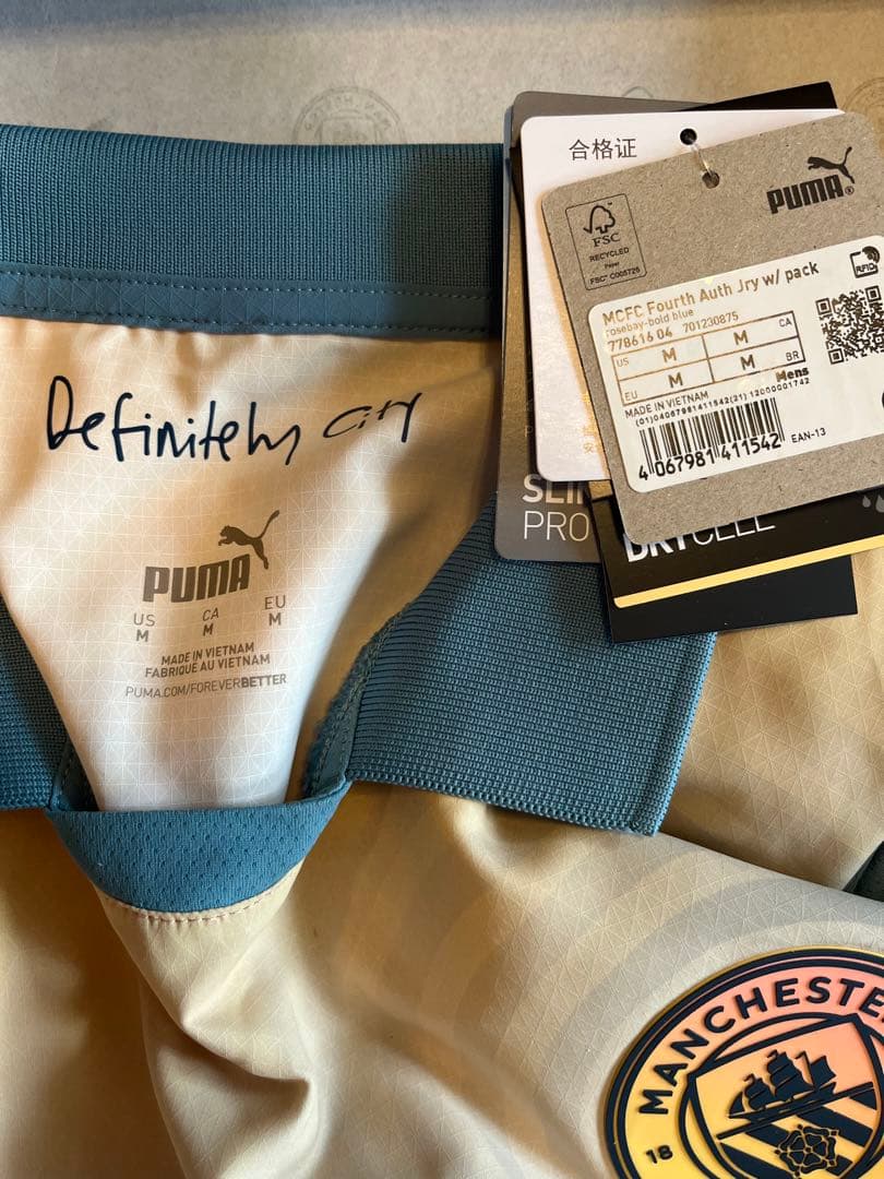 め*ね様 【最安値】Oasis デフィニットリー・シティ Man City