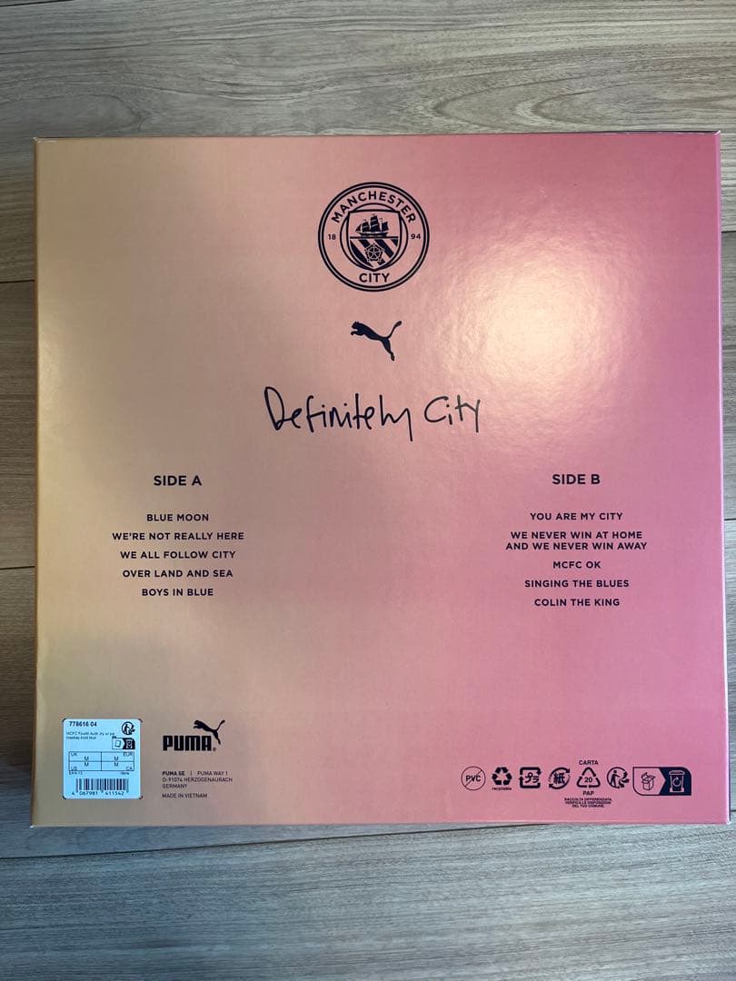 め*ね様 【最安値】Oasis デフィニットリー・シティ Man City