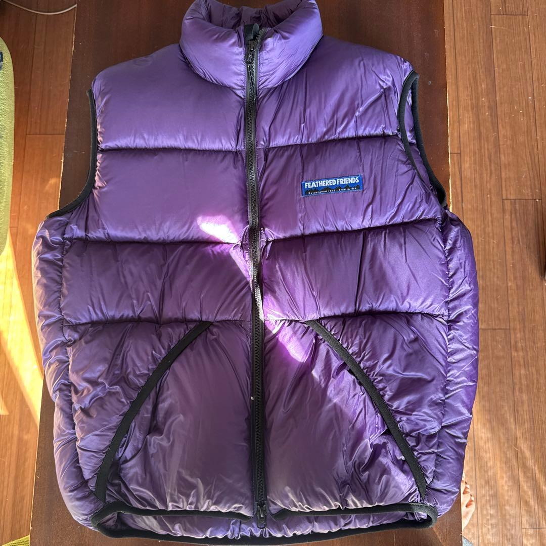 フェザードフレンズ　ダウンベスト