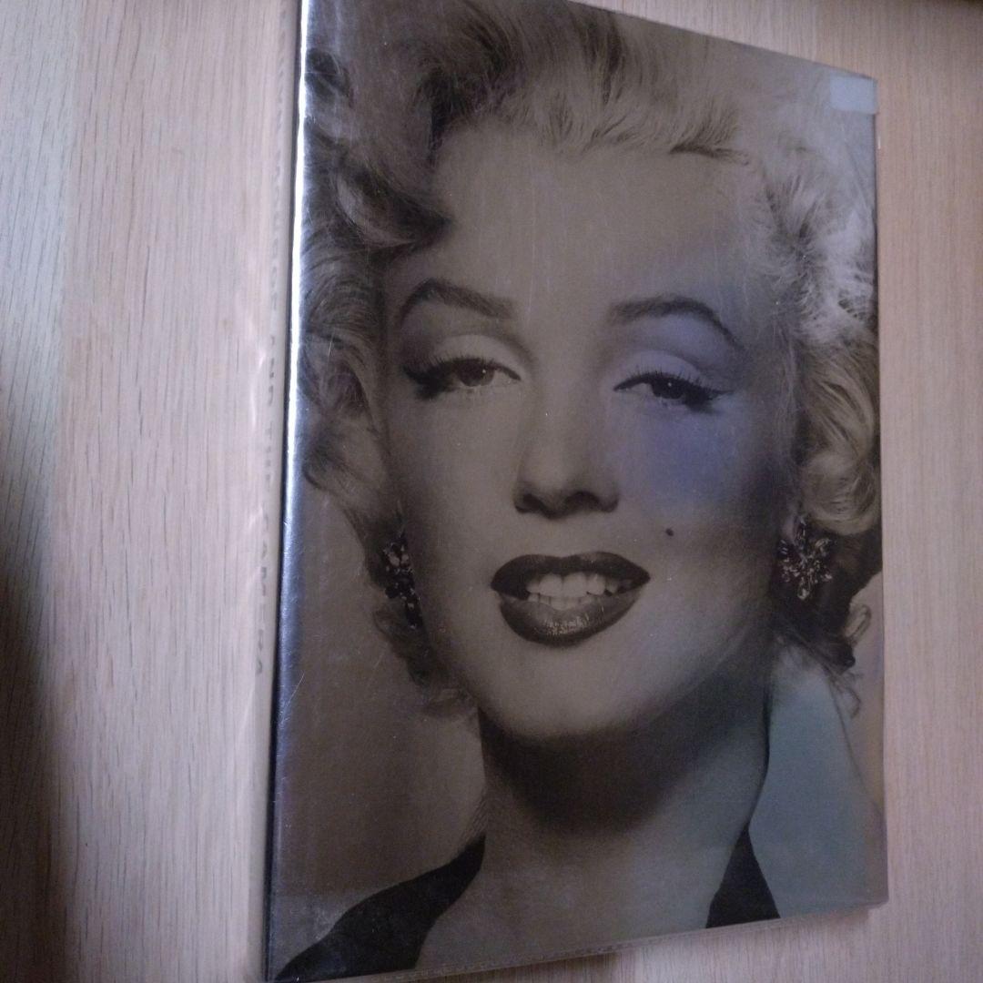 新品　マリリン・モンロー　写真集　Silver Marilyn