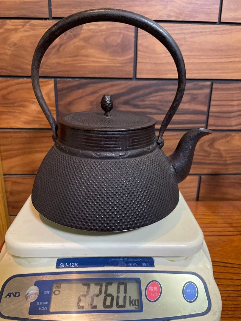 Surf　南部鉄器　鉄瓶　照光堂　あられ　雷紋　1.5L 茶道　茶道具