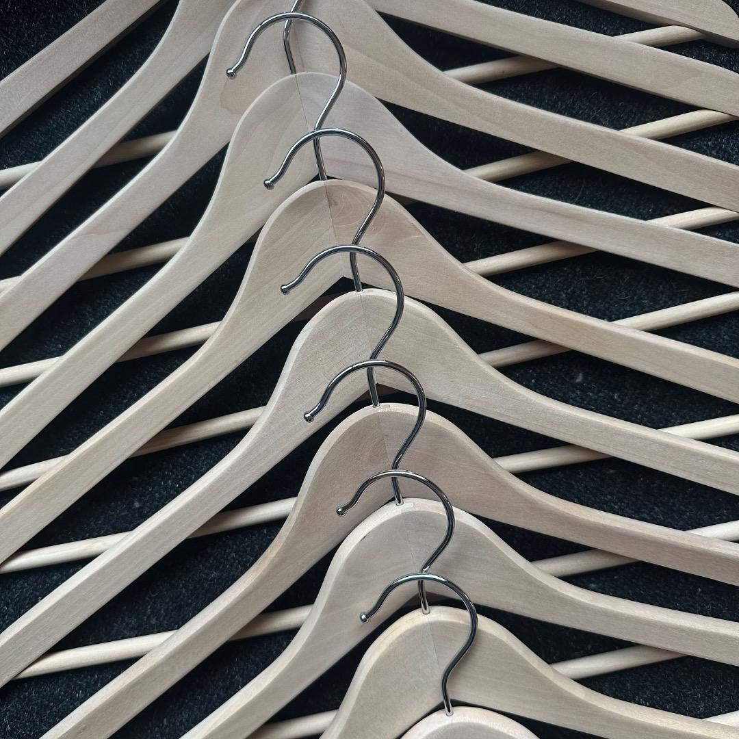 Visvim FIL 木製のスリムデザインハンガー10