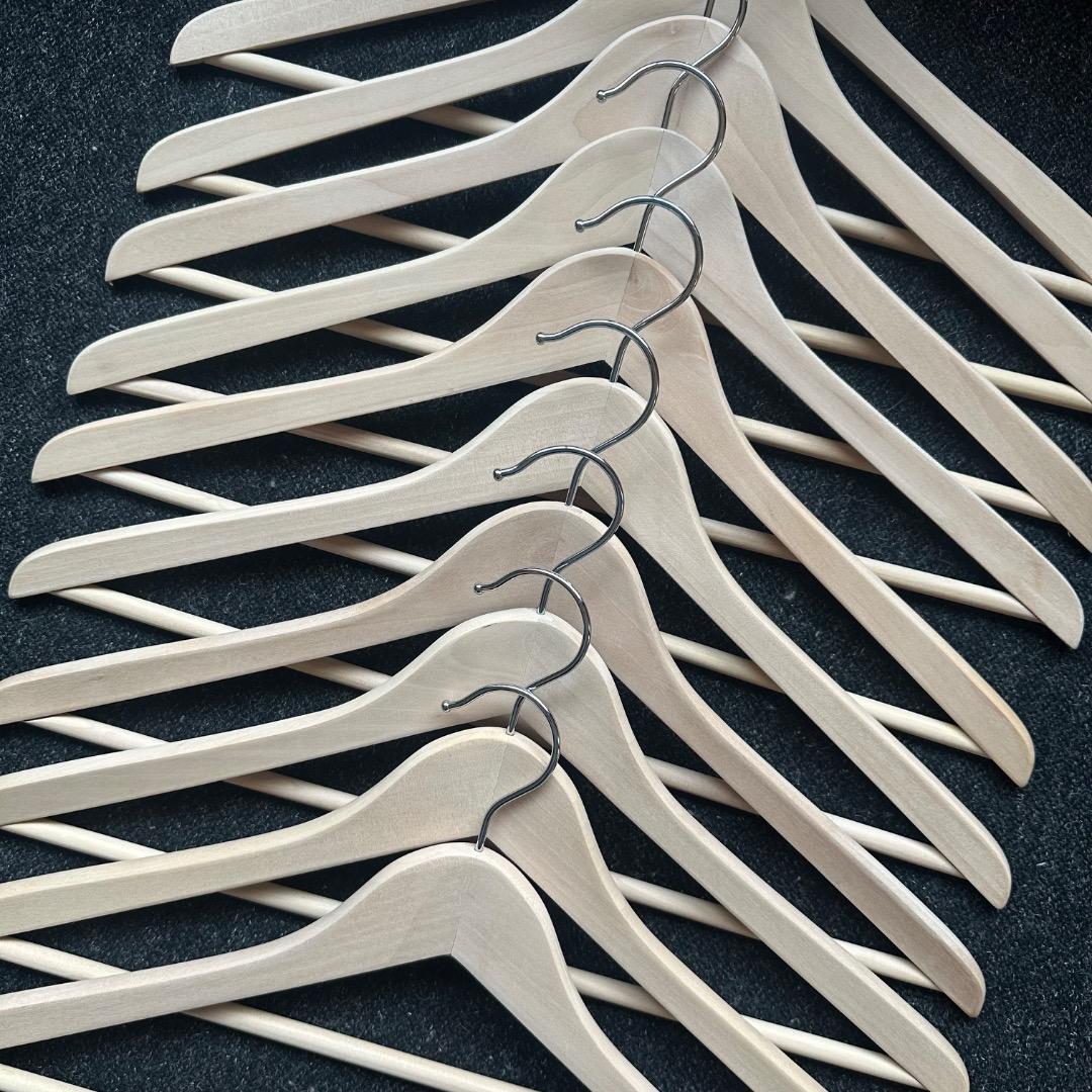 Visvim FIL 木製のスリムデザインハンガー10