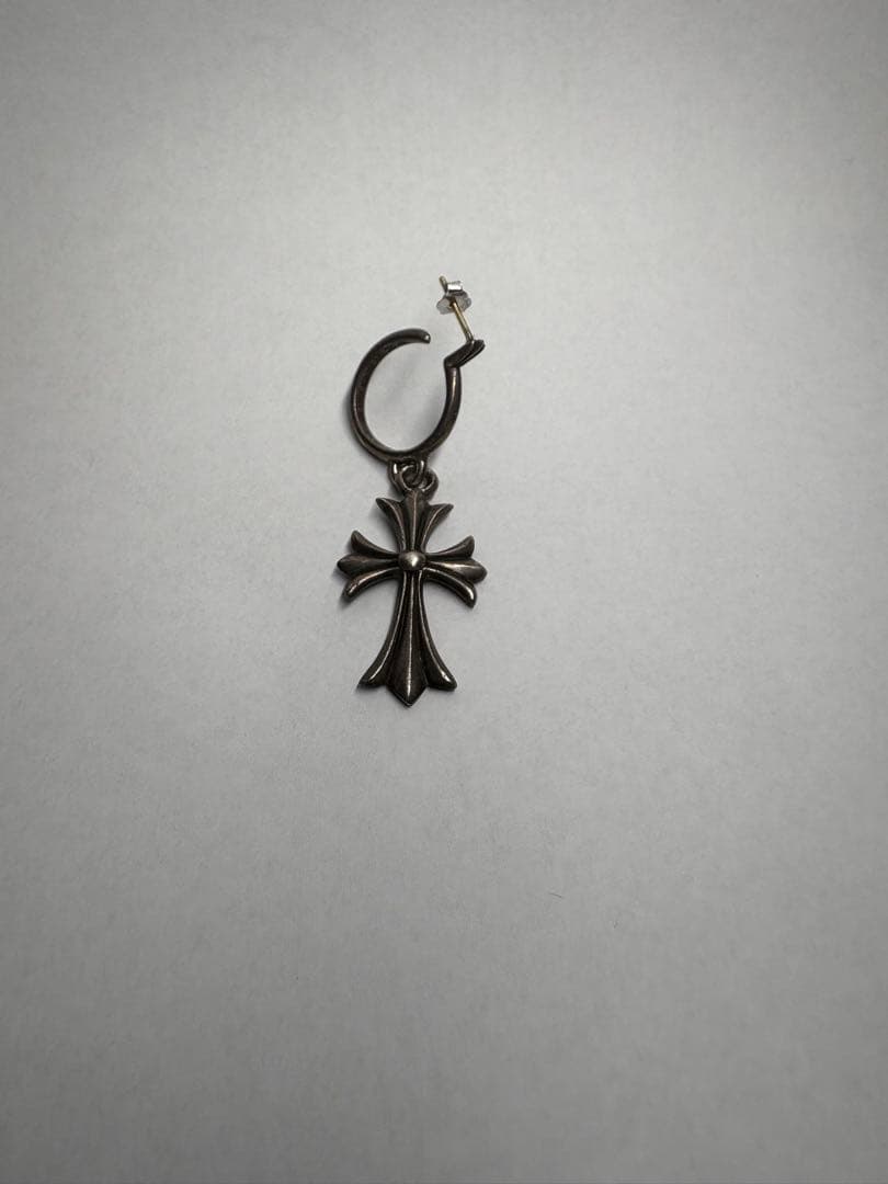 キャッチを無くしていていますのでこの値段で出させて頂きました