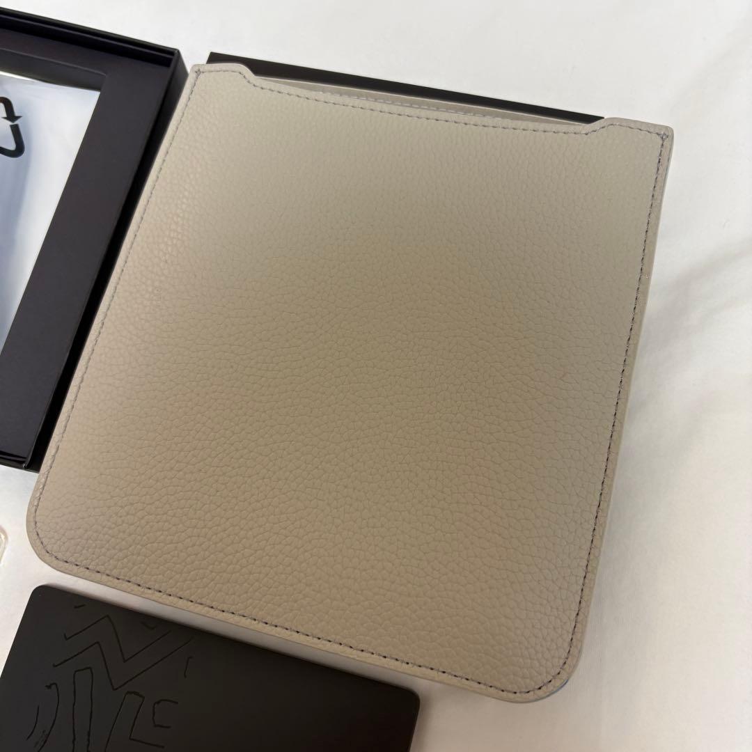 ONYX BOOX PAGE (カバー、スリーブ付き)