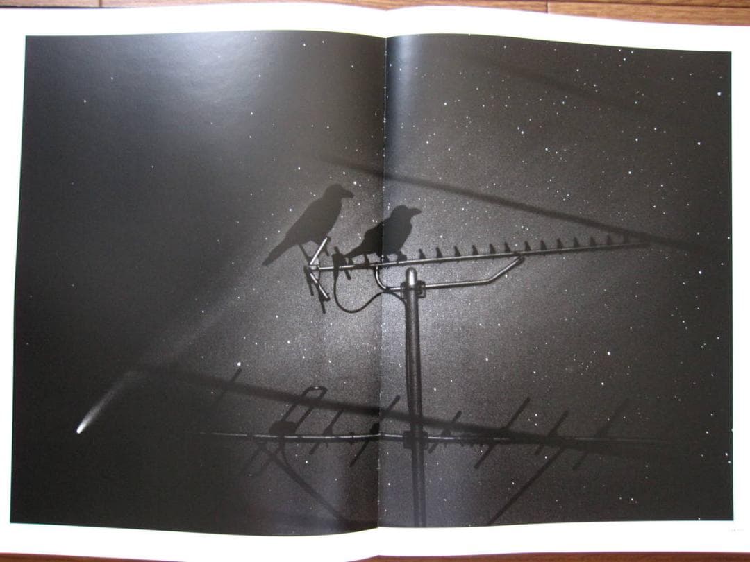 川田喜久治 世界劇場 The Globe Theater　550部限定　サイン入