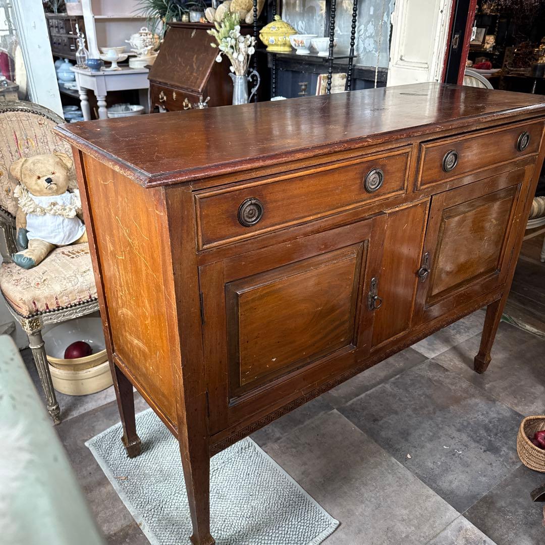 ~kiko~ イギリスアンティーク　木製クラシックキャビネット