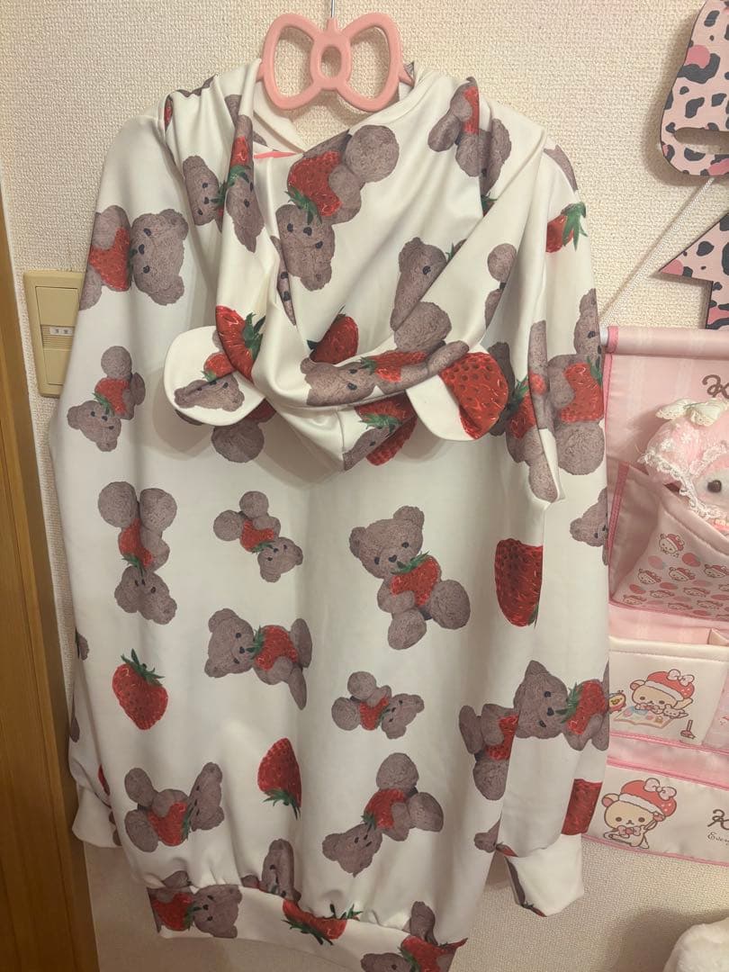 プリメロ いちごベアパーカー