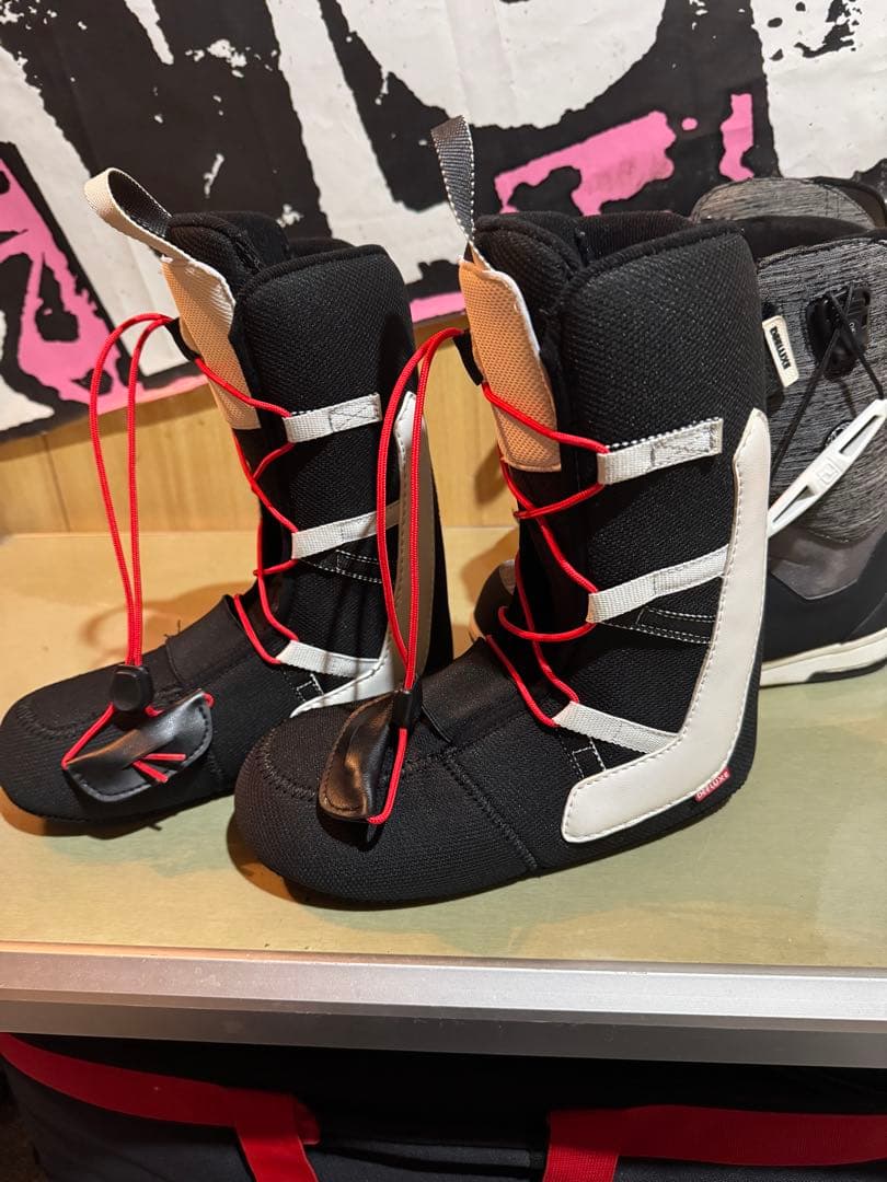 DEELUXE RAY LARA 24.0cm 美品