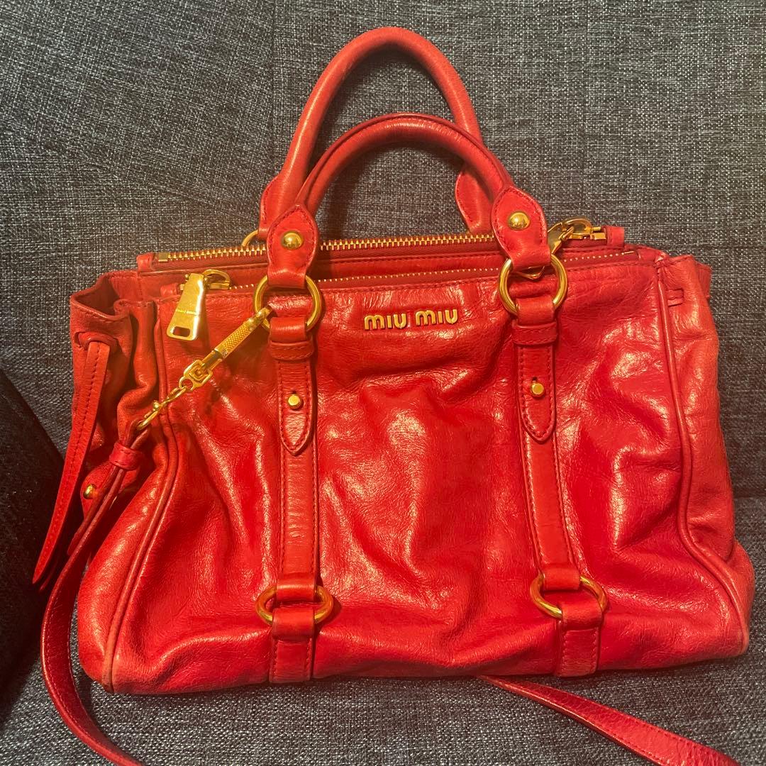 ⭐︎たか⭐︎ミュウミュウmiumiu バッグ　赤