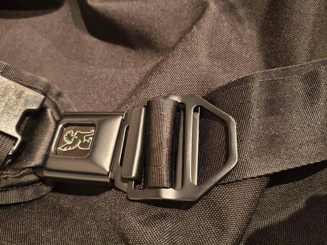 Chrome ブラック メッセンジャーバッグ　ショルダーバック　美品 26L