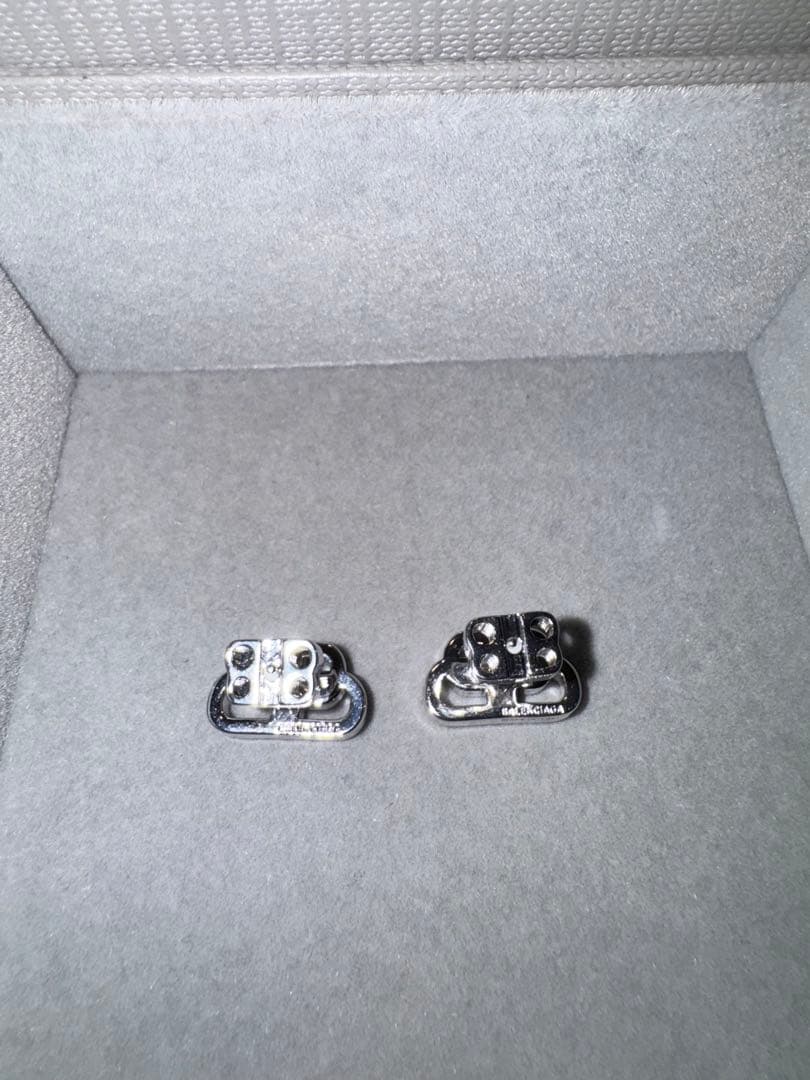 バレンシアガ BALENCIAGA ライフストーン ピアス