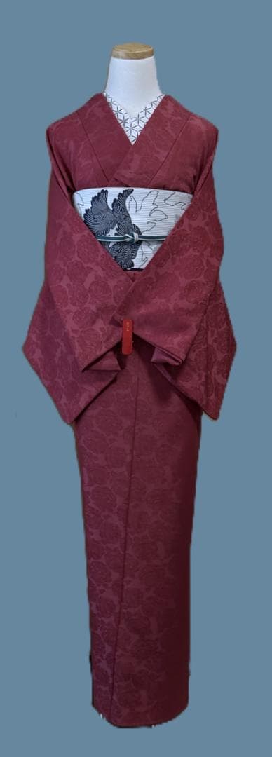 専用　京都小泉　ゴブラン刺繍薔薇柄着物　ローズ系　身丈１６６裄丈６８.５