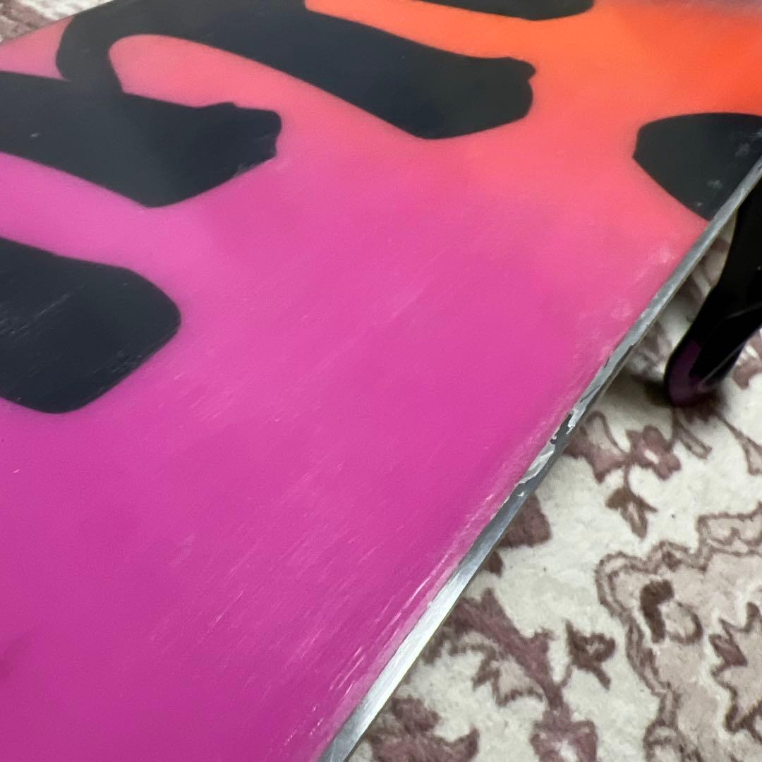 美品 SWIVEL 138cm ジュニア ダブルキャンバー スノーボードセット