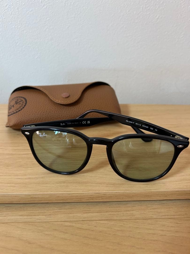 【人気】正規品 レイバン サングラス RB4259F 601/2 ライトグリーン