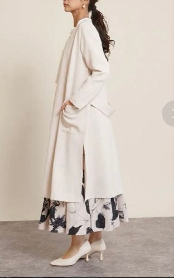 【新品未使用】フェンネル　ノーカラーコート　ベージュ　バックベルト　薄手アウター