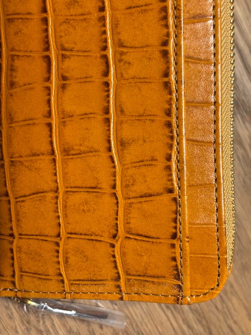 新品 未使用 ダコタ 長財布 ラウンドファスナー オスピタリタ マスタード 黄色