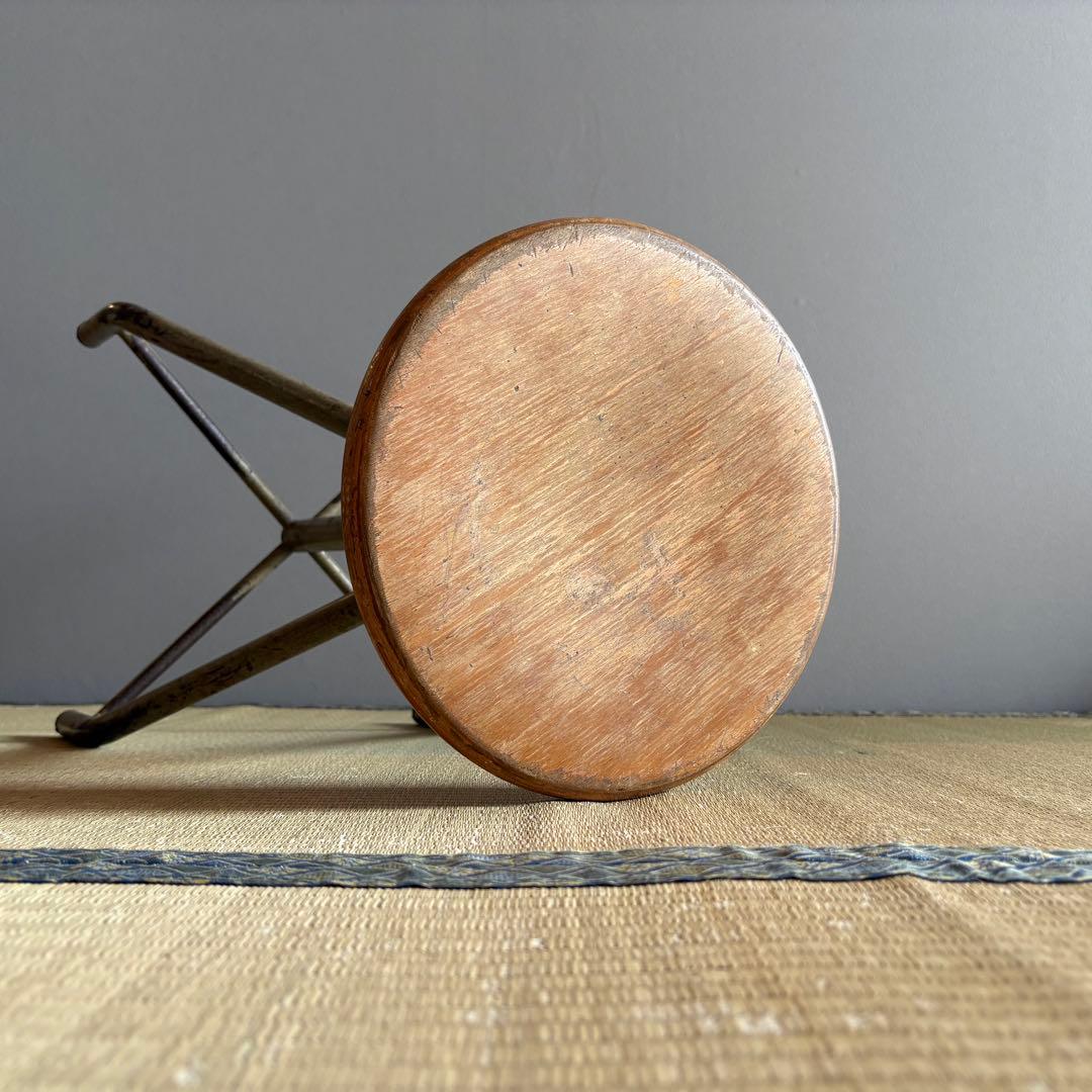 1950年 ドイツ vintage木製座面の三脚椅子 高さ調整可能