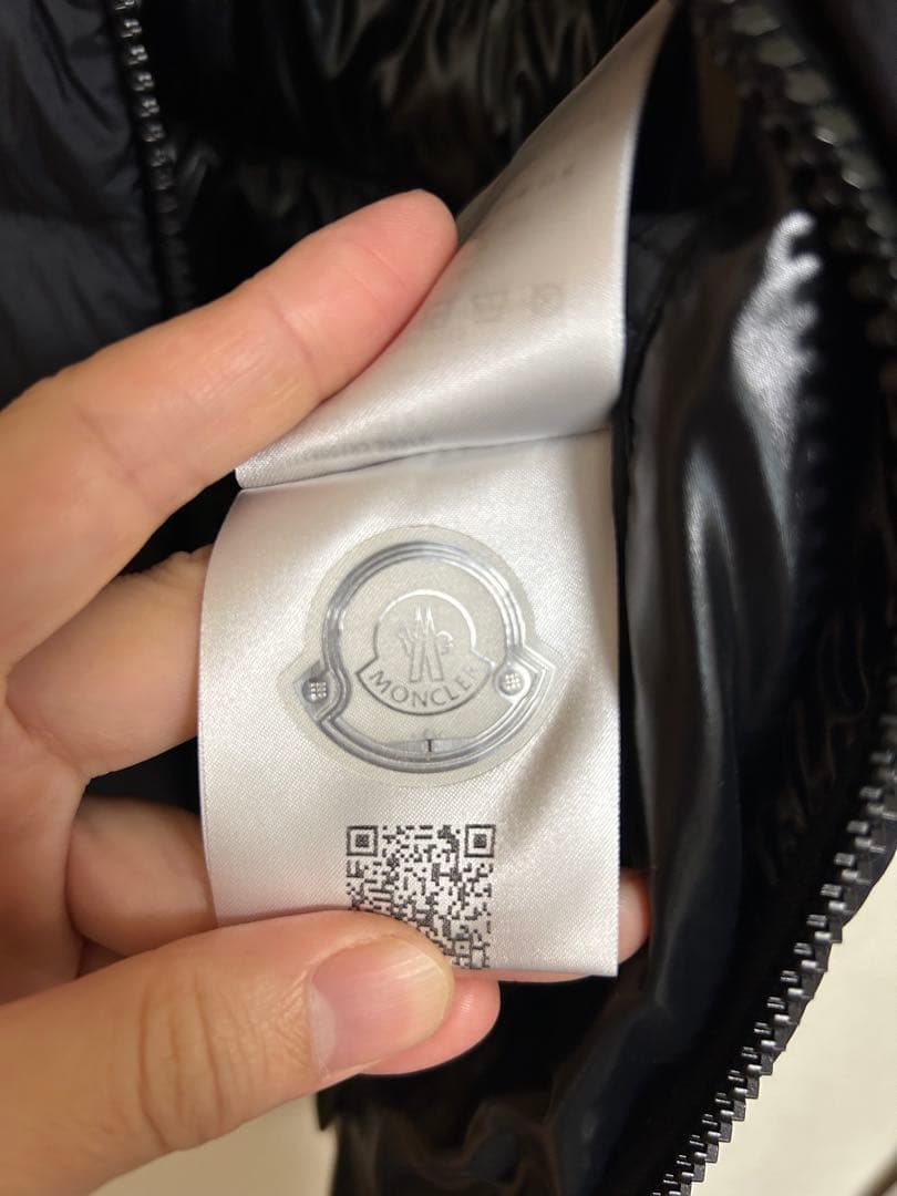 【極美品】MONCLER モンクレールダウンベスト MAURIENNE サイズ０