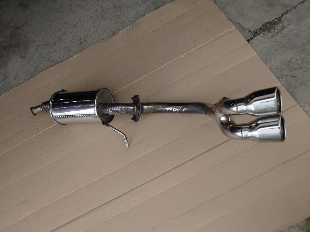 りーちゃんパパ パレット ステンレス KLC製片出しデュアルマフラー