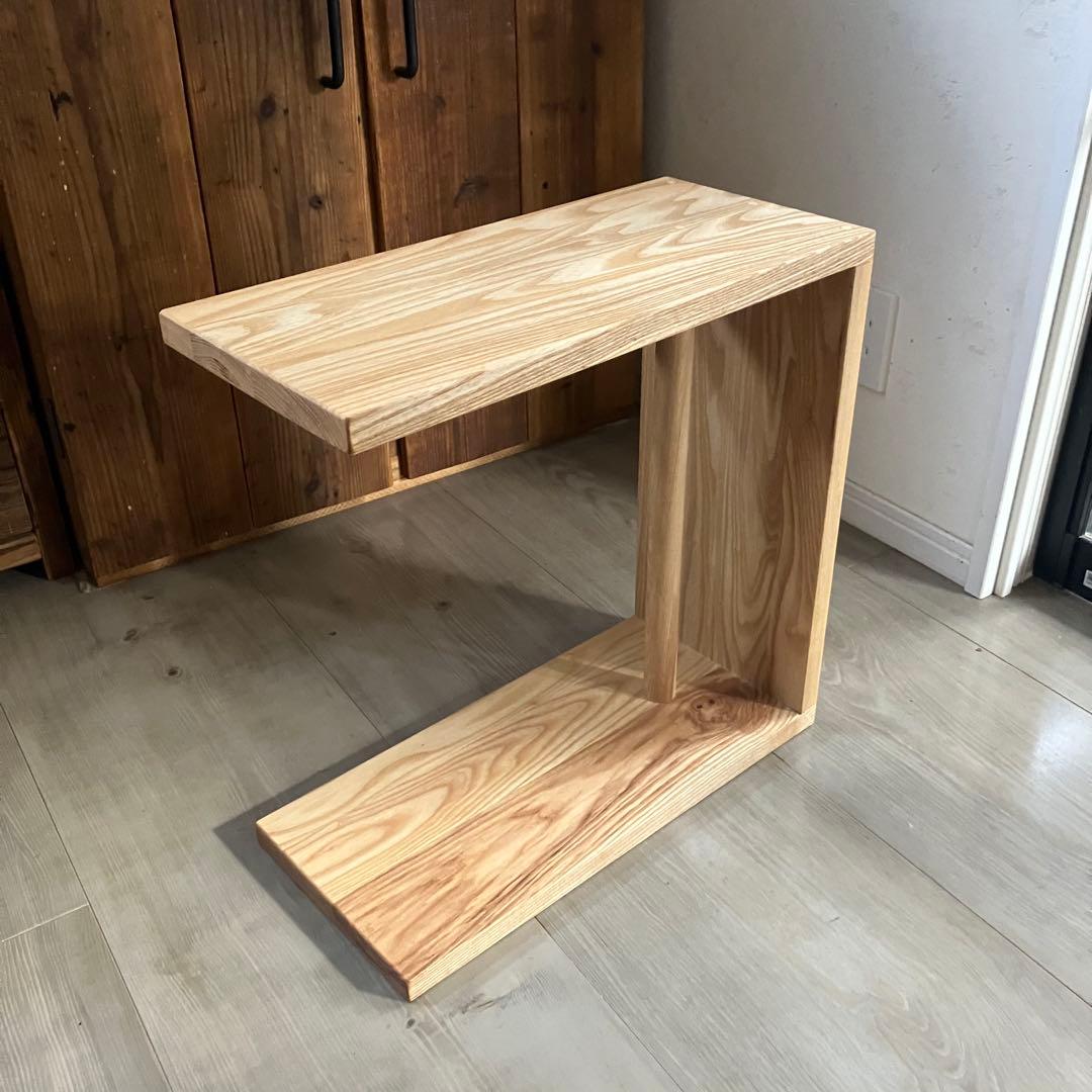 ホワイトアッシュ無垢材　コの字　サイドテーブル　ハンドメイド
