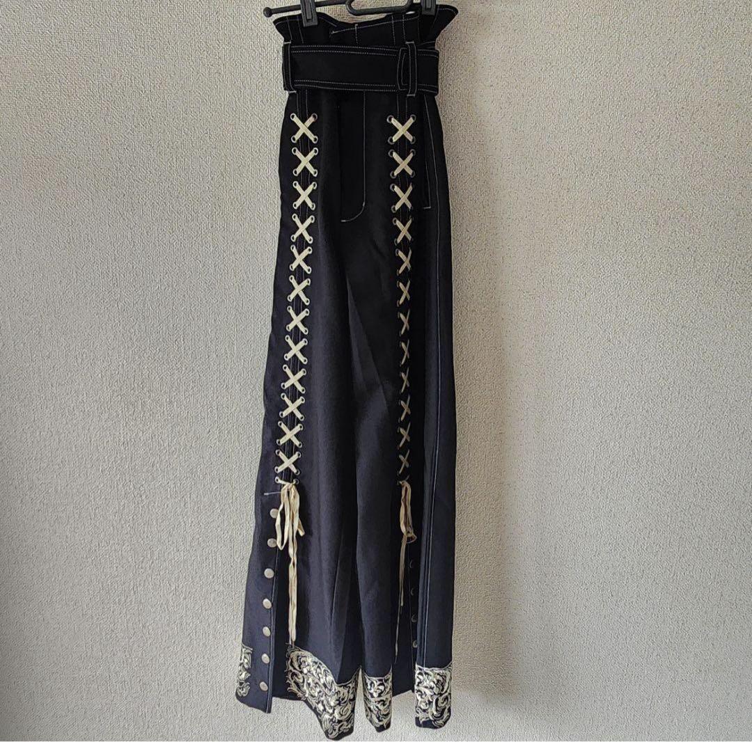 rurumu: ルルムウ 2021aw レースアップ黒ワイドパンツ