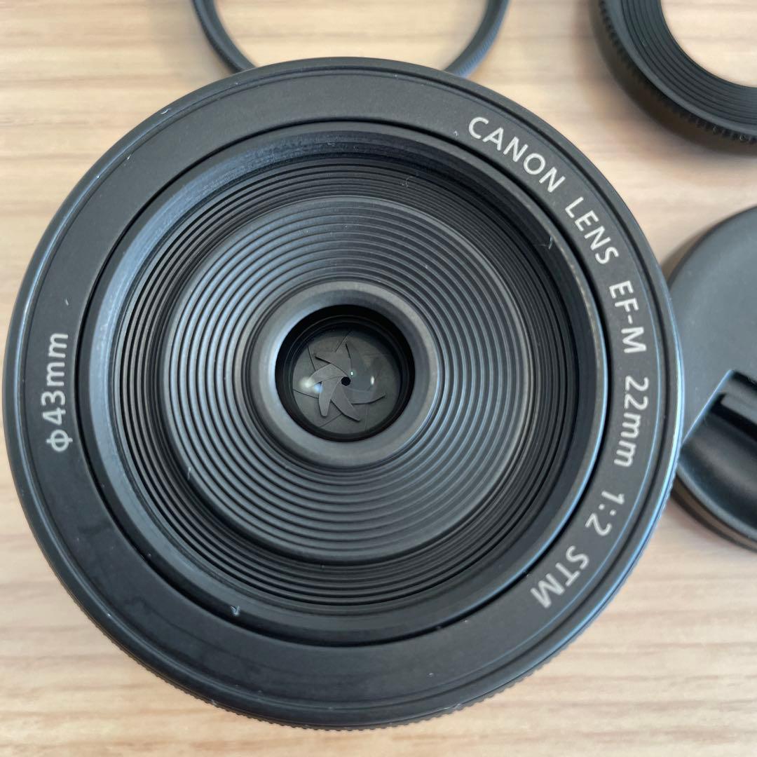 Canon EF-M 22mm f/2 STM レンズ