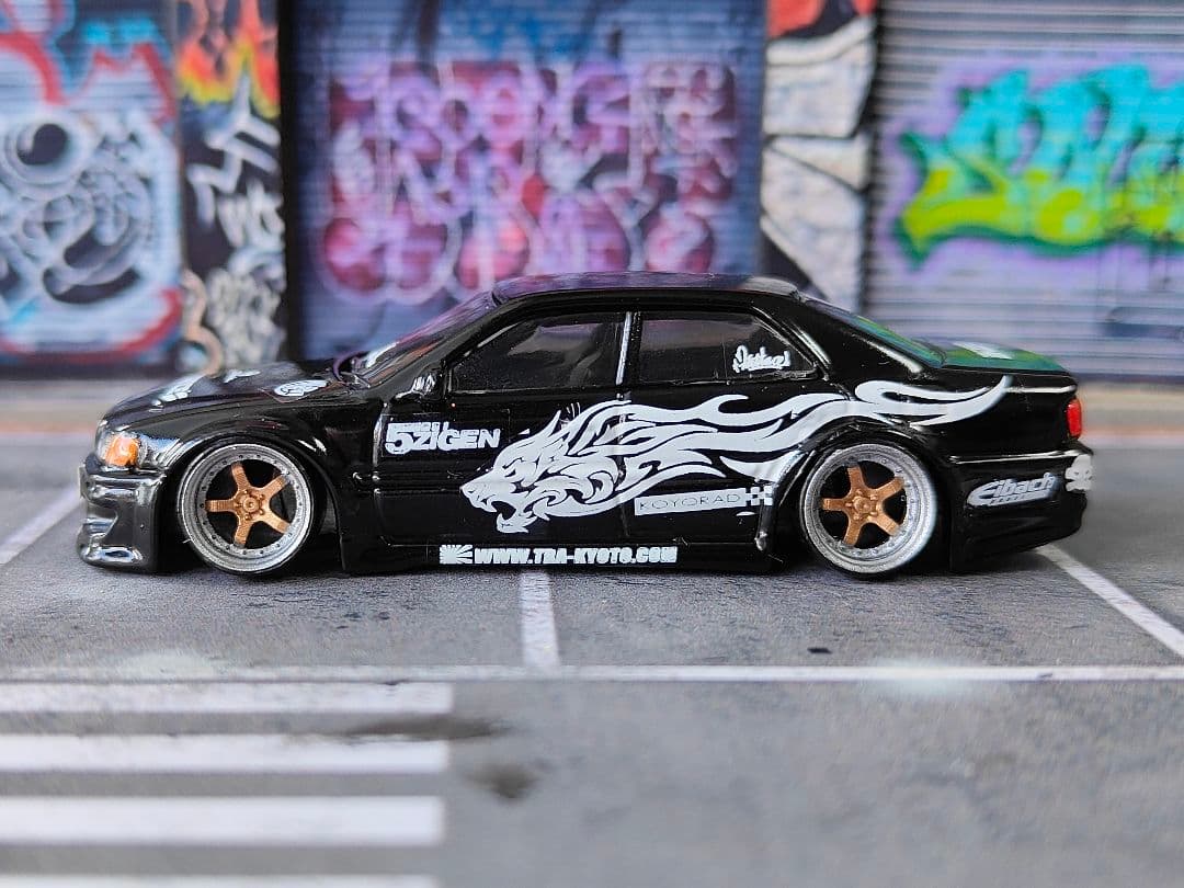 ホットウィールカスタム チェイサー 全塗装 ブラック 深リム トミカ改造 ドリ車