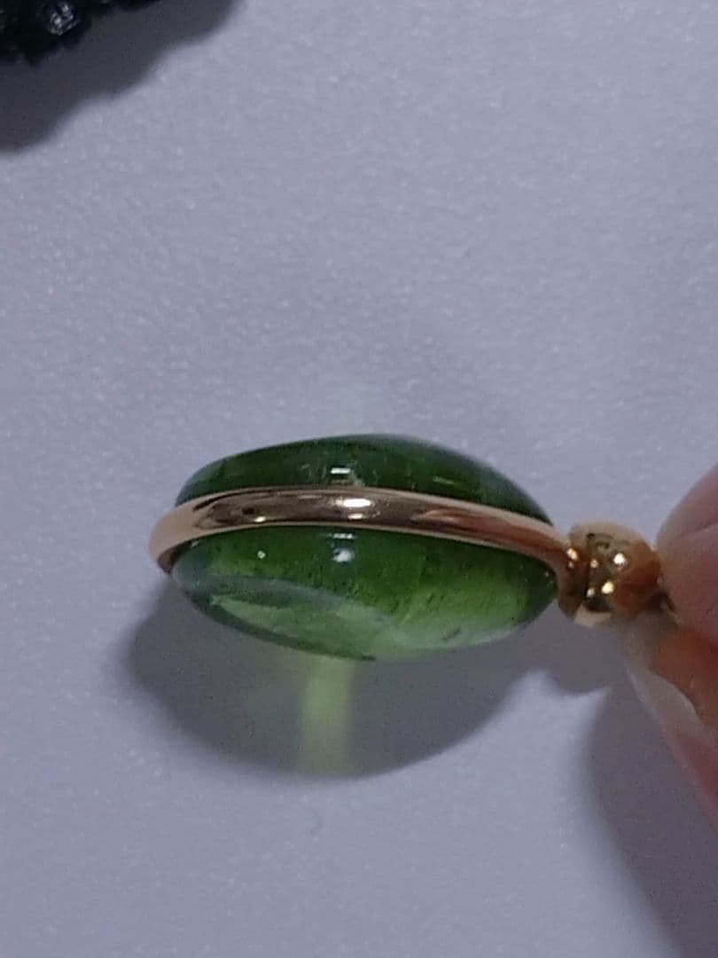 pomellato ペリドット　チャーム　ペンダントトップ　雫