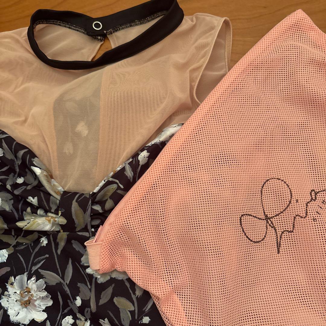 stina 黒　ホルダーネック花柄　レオタード　Mサイズ