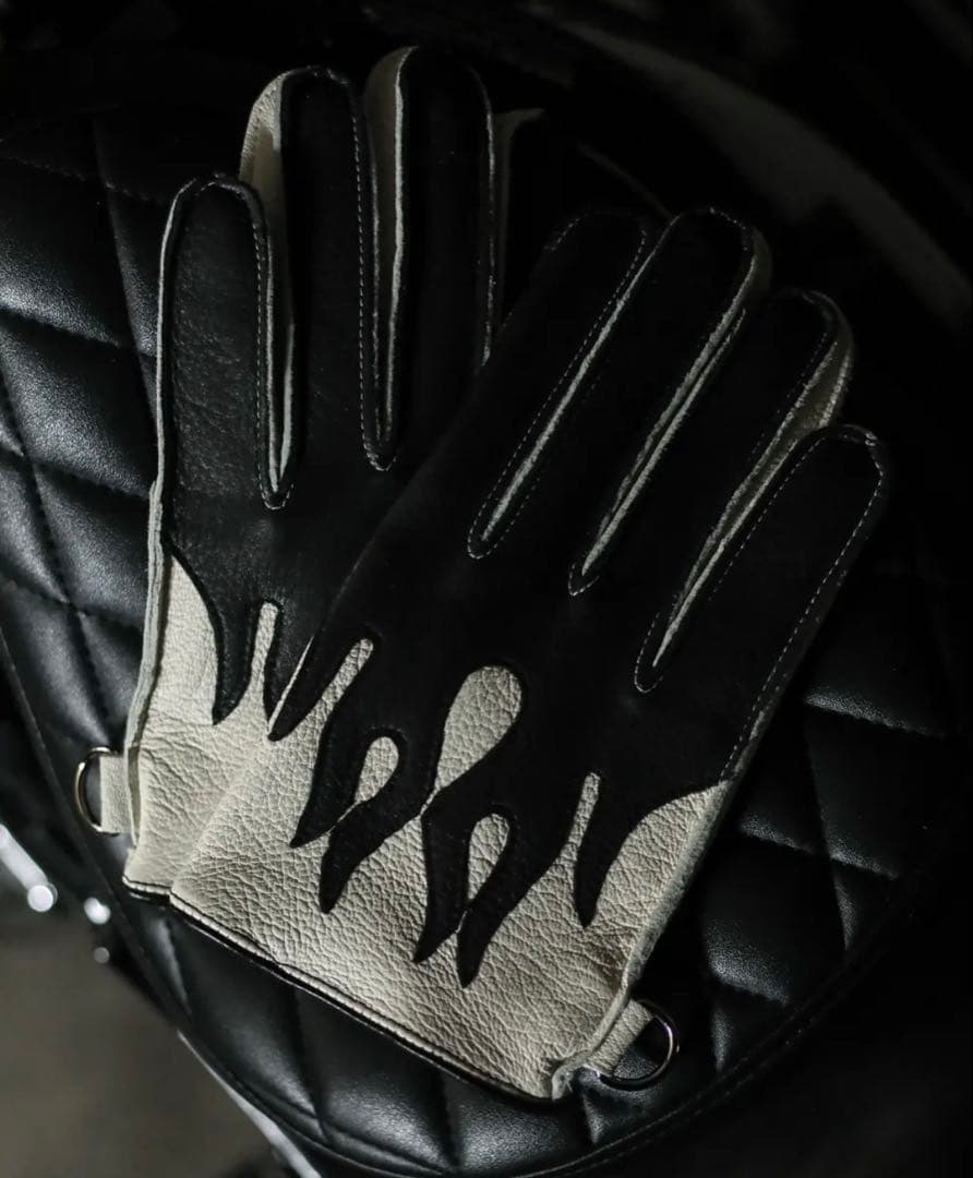 新品未使用！！Mサイズ ファイヤーパターン　レザーバイクグローブ