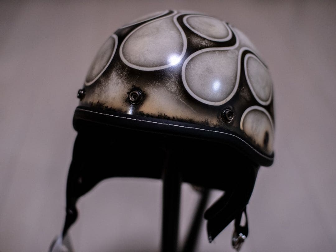 XL 新品未使用　ポリヘル　ポリス　ヘルメット アイボリーエイジング黒フレア