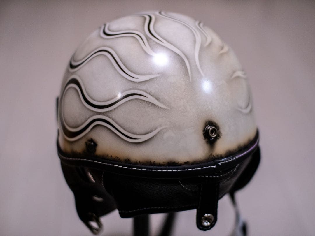 XL 新品未使用　ポリヘル　ポリス　ヘルメット アイボリーエイジング黒フレア