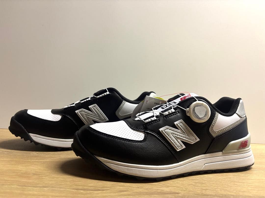 未使用 26cm 2E ニューバランスゴルフシューズUGBS574Lホワイト