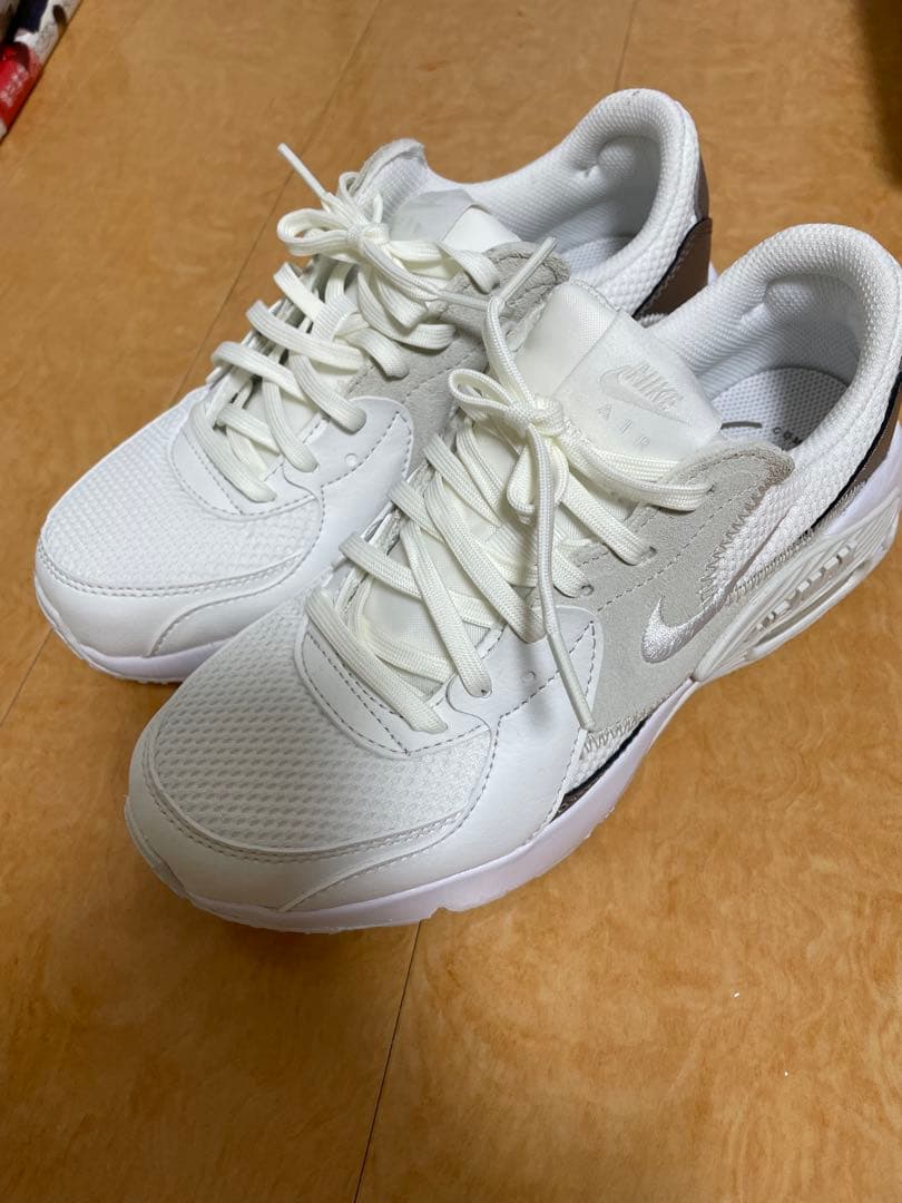 NIKE ナイキ ウィメンズ エア マックス エクシー