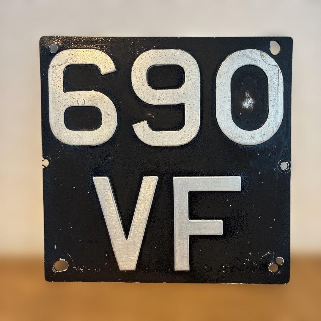 イギリスビンテージ　 バイクナンバープレート 付属品ナンバーステー