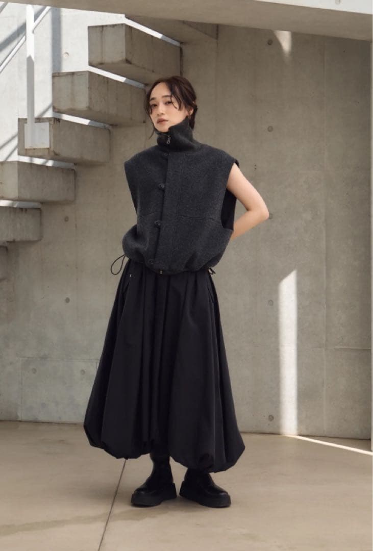 ジャケット・アウター Hella WOOL HIGHNECK VEST