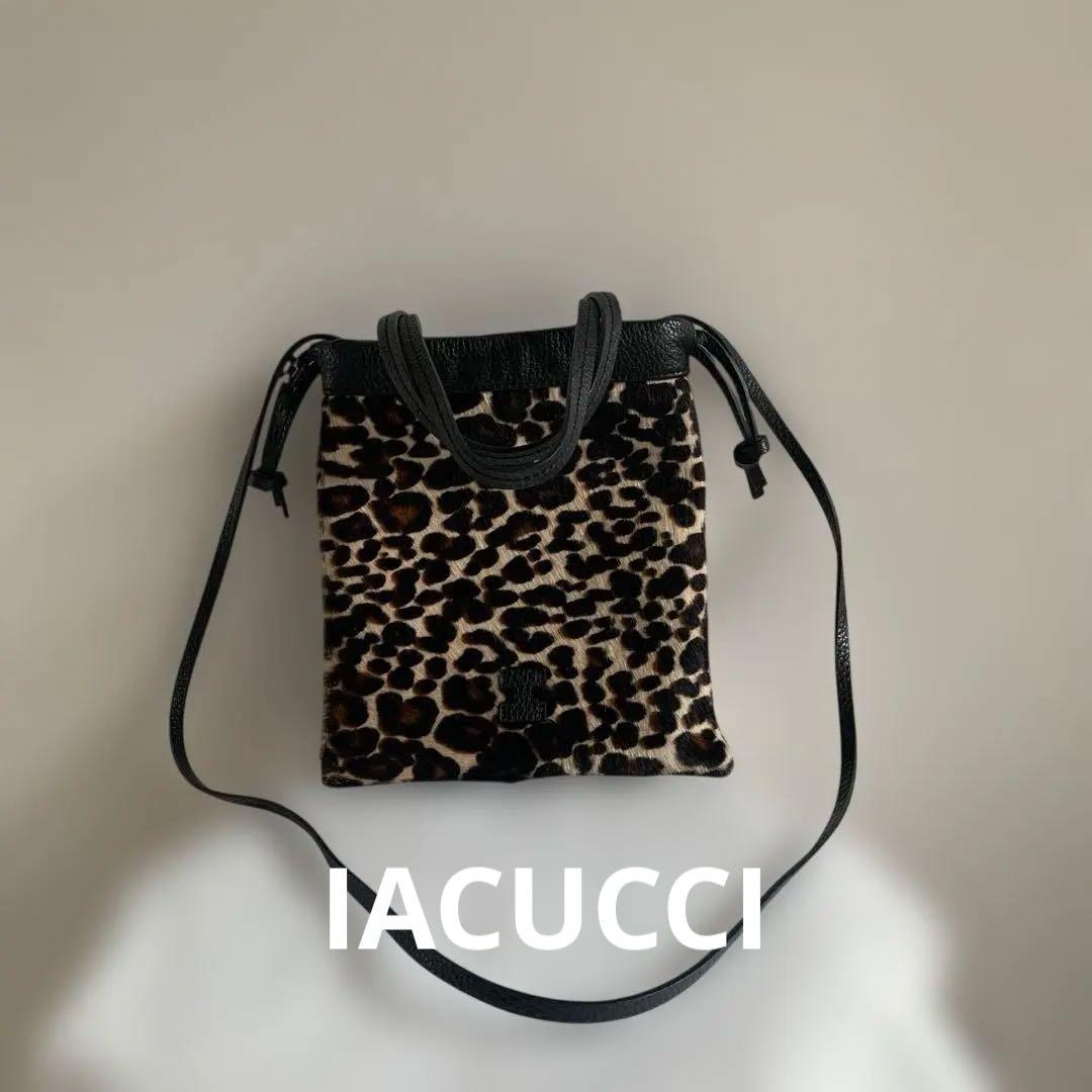 イアクッチIACUCCIレオパード柄ショルダーバッグ