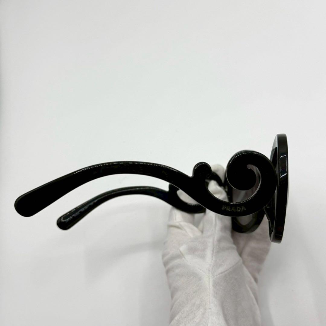 【廃盤品】プラダ バタフライ ミニマルバロック サングラス 黒 カラーレンズ