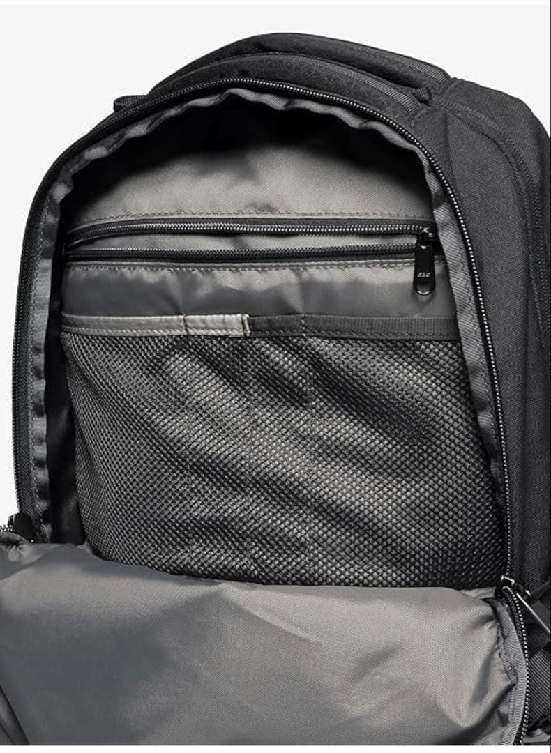 新品 未使用 THE NORTH FACE ノースフェイス　リュック　ピボター