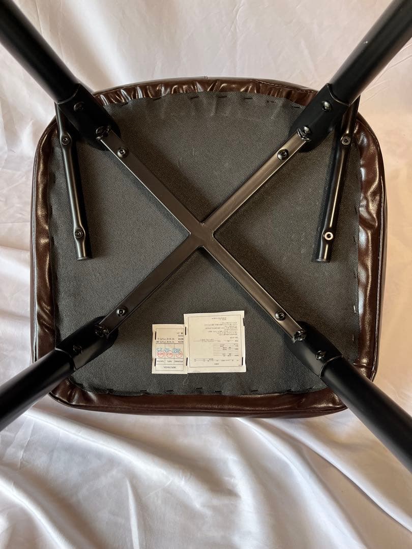 Red Pandaニトリ Nシールド ゲーリッグ 3＆2 ダイニングチェア