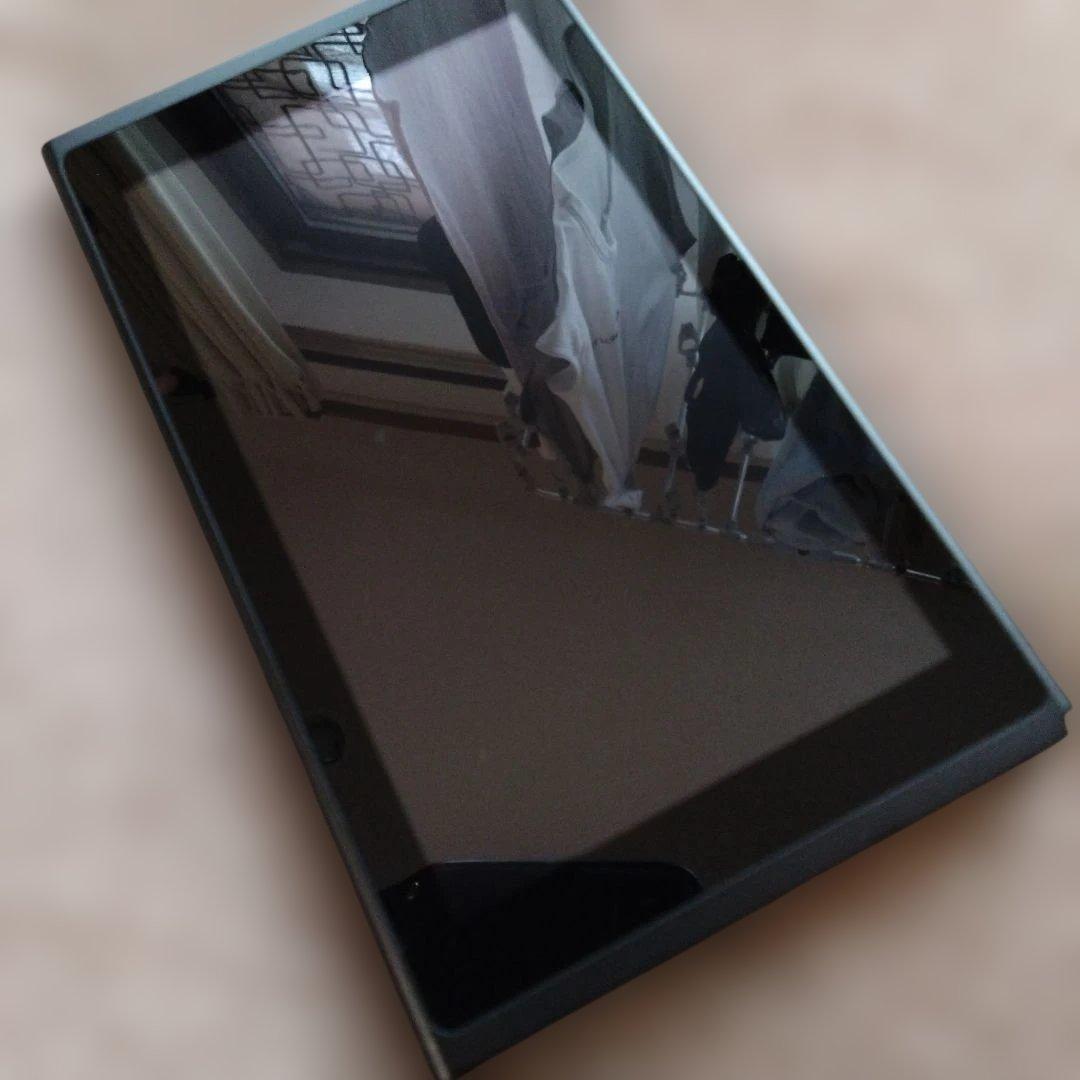 ニンテンドースイッチ　Nintendo Switch 本体　0122