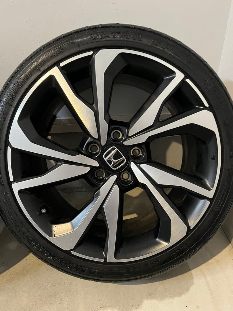 インサイトze4 18インチホイール　①
